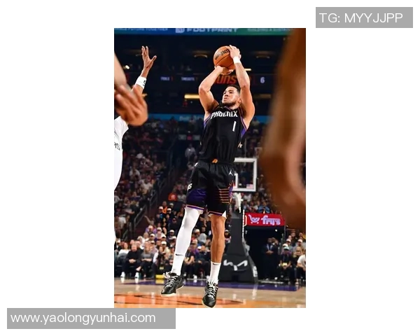 太阳队成功限制文班亚马表现，布克和艾伦揭示战术细节